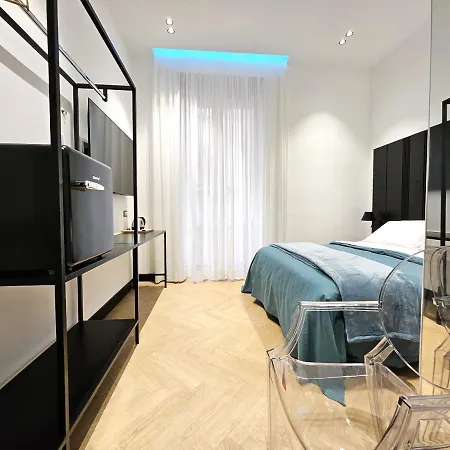 Orefici Place 4* نابولي