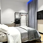 Orefici Place 4*